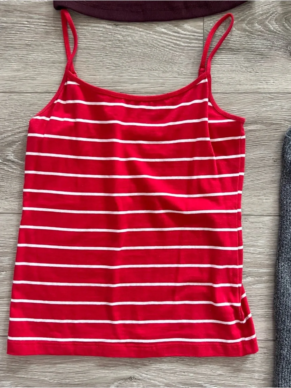 Cropped Tank Top Bundle Size Small - Picture 7 of 7